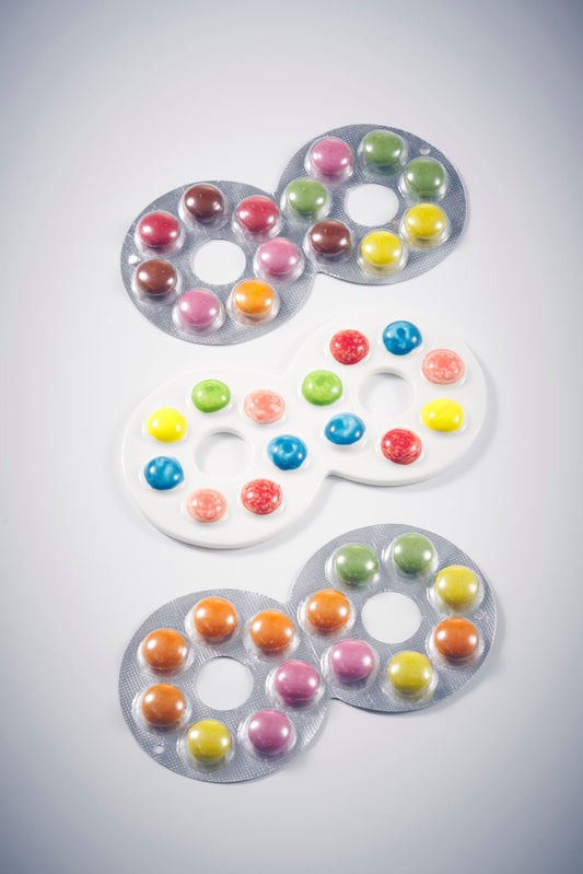 2022a Auntie Angel Store – Eight-shaped chocolate 嬌姐士多 – 八字形眼鏡朱古力